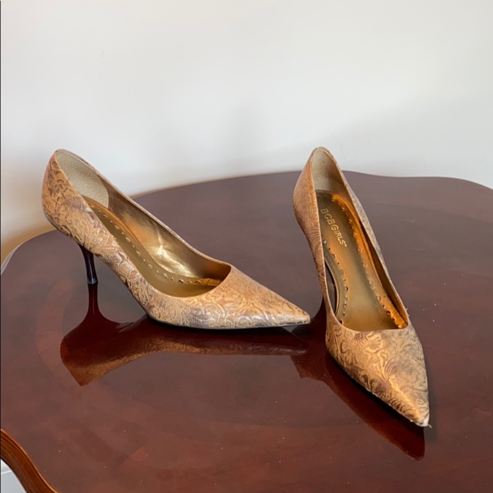BCBGirls heels gold design size 7.5